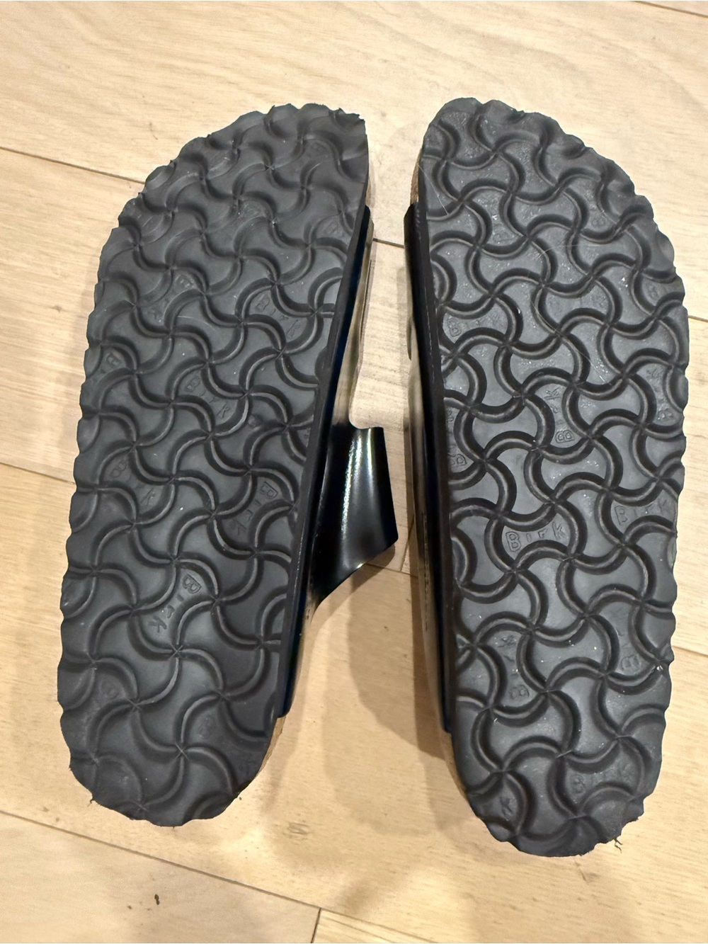 Birkenstock Arizona Big Buckle Sandals with Gold Buckles - Picture 4 of 4